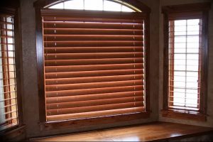 фото Жалюзи на окнах в интерьере от 08.08.2017 №073 - Blinds on windows in interior