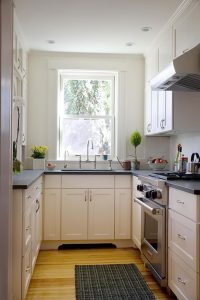 фото Интерьер маленькой кухни от 27.12.2017 №080 - Interior of a small kitchen - 2018