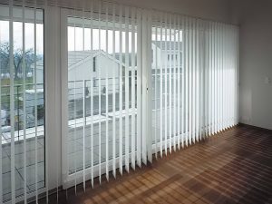 фото вертикальные жалюзи от 17.03.2018 №103 - vertical blinds - design-foto.ru