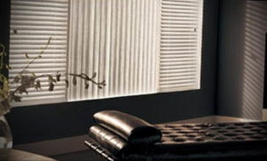 горизонтальные жалюзи в интерьере 19.09.2019 №027 - horizontal blinds in t - design-foto.ru