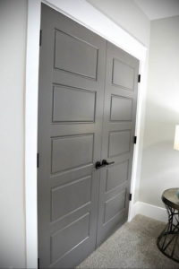 двери серого цвета в интерьере 24.09.2019 №003 -gray interior- design-foto.ru