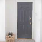 двери серого цвета в интерьере 24.09.2019 №013 -gray interior- design-foto.ru