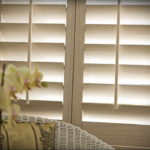 деревянные жалюзи в интерьере 19.09.2019 №009 - wooden blinds in the int - design-foto.ru