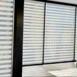 жалюзи зебра в интерьере 19.09.2019 №039 - blinds zebra in the interior - design-foto.ru