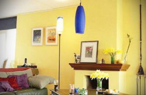 желтый цвет в интерьере гостиной 09.10.2019 №014 -yellow in interior- design-foto.ru