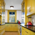 желтый цвет в интерьере кухни 09.10.2019 №045 -yellow in interior- design-foto.ru