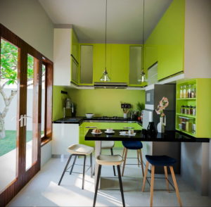 зеленая кухня в интерьере 06.10.2019 №006 -green in the interior- design-foto.ru