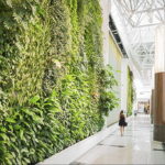 зеленая стена в интерьере 06.10.2019 №006 -green in the interior- design-foto.ru