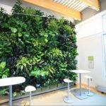 зеленая стена в интерьере 06.10.2019 №007 -green in the interior- design-foto.ru