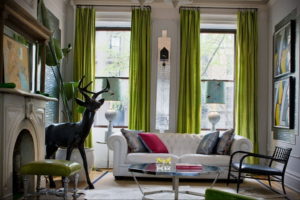 зеленые шторы в интерьере 06.10.2019 №017 -green in the interior- design-foto.ru