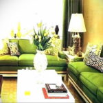 зеленый диван в интерьере 06.10.2019 №043 -green in the interior- design-foto.ru