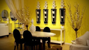 обои желтого цвета в интерьере 09.10.2019 №017 -yellow in interior- design-foto.ru