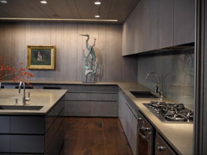 серый цвет в интерьере кухни 24.09.2019 №016 -gray interior- design-foto.ru