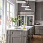 серый цвет в интерьере кухни 24.09.2019 №043 -gray interior- design-foto.ru