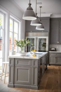 серый цвет в интерьере кухни 24.09.2019 №043 -gray interior- design-foto.ru