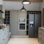 серый цвет в интерьере кухни 24.09.2019 №055 -gray interior- design-foto.ru