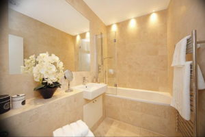 Фото бежевая ванна интерьер 14.08.2019 №001 - beige bathtub interior - design-foto.ru