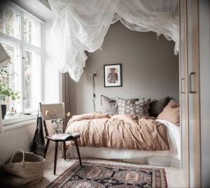 Фото бежевый интерьер спальни 14.08.2019 №015 - beige bedroom interior - design-foto.ru