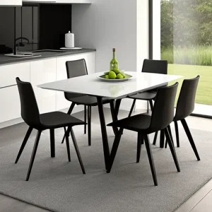 Современная кухня-столовая, белый кухонный гарнитур, белый стол, черные стулья, панорамные окна, серый ковер.