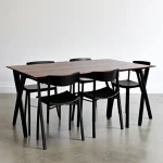 sleek_folding_dining_table_in_a_minimalist_home_KJWELUQ3