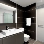 Дизайн интерьера для небольших квартир compact bathroom with sleek tiles design-foto.ru 052