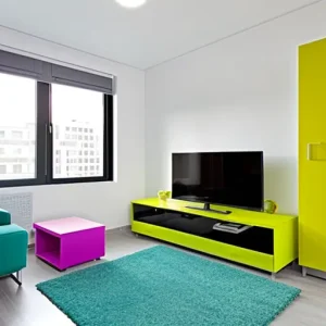 Дизайн интерьера для небольших квартир small studio apartment with multifunctional furnit M8GY4P32 design-foto.ru 374