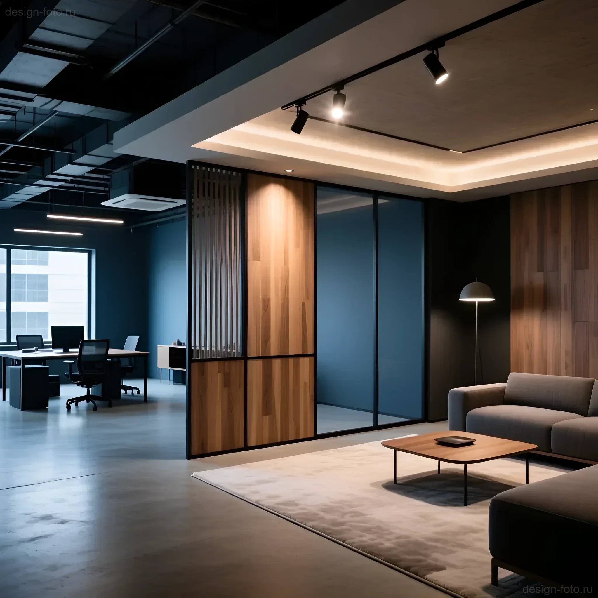 Интерьер офиса с контрастным зонированием: бетонный пол, деревянные панели и стеклянные перегородки